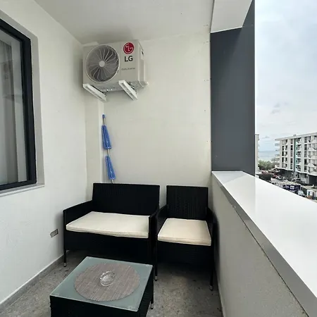 Luca Mamaia Nord Apartman *